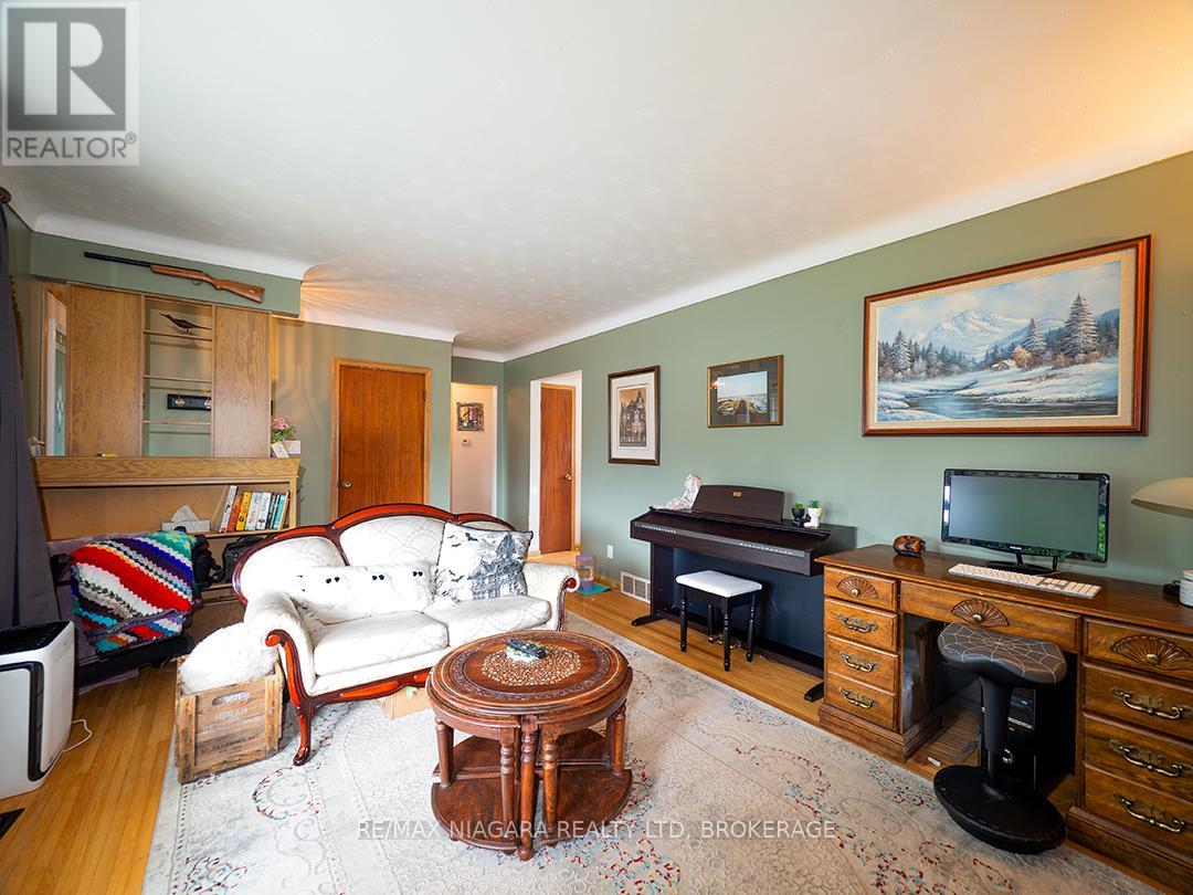 15 Michael Drive S, Port Colborne (Sugarloaf), Ontario  L3K 3C3 - Photo 7 - X12345982