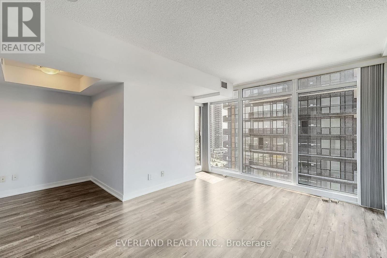 2007 - 72 Esther Shiner Boulevard, Toronto, Ontario  M2K 2X9 - Photo 5 - C12345947