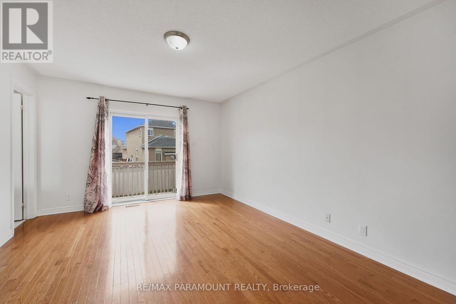 4 Summerdale Crescent, Brampton, Ontario  L6X 4V8 - Photo 13 - W12345963