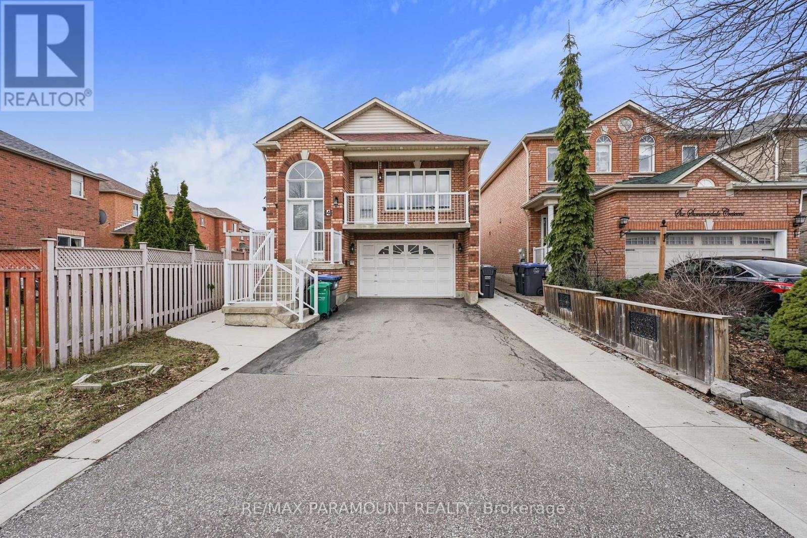 4 Summerdale Crescent, Brampton, Ontario  L6X 4V8 - Photo 2 - W12345963