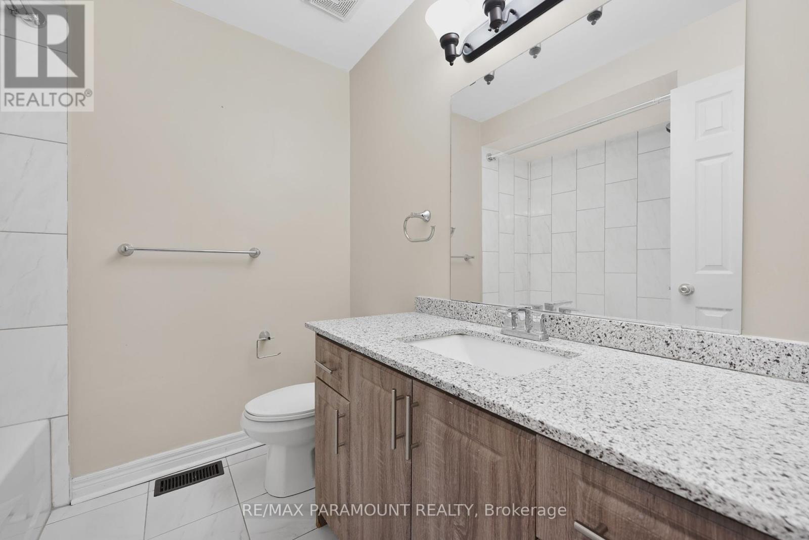 4 Summerdale Crescent, Brampton, Ontario  L6X 4V8 - Photo 20 - W12345963