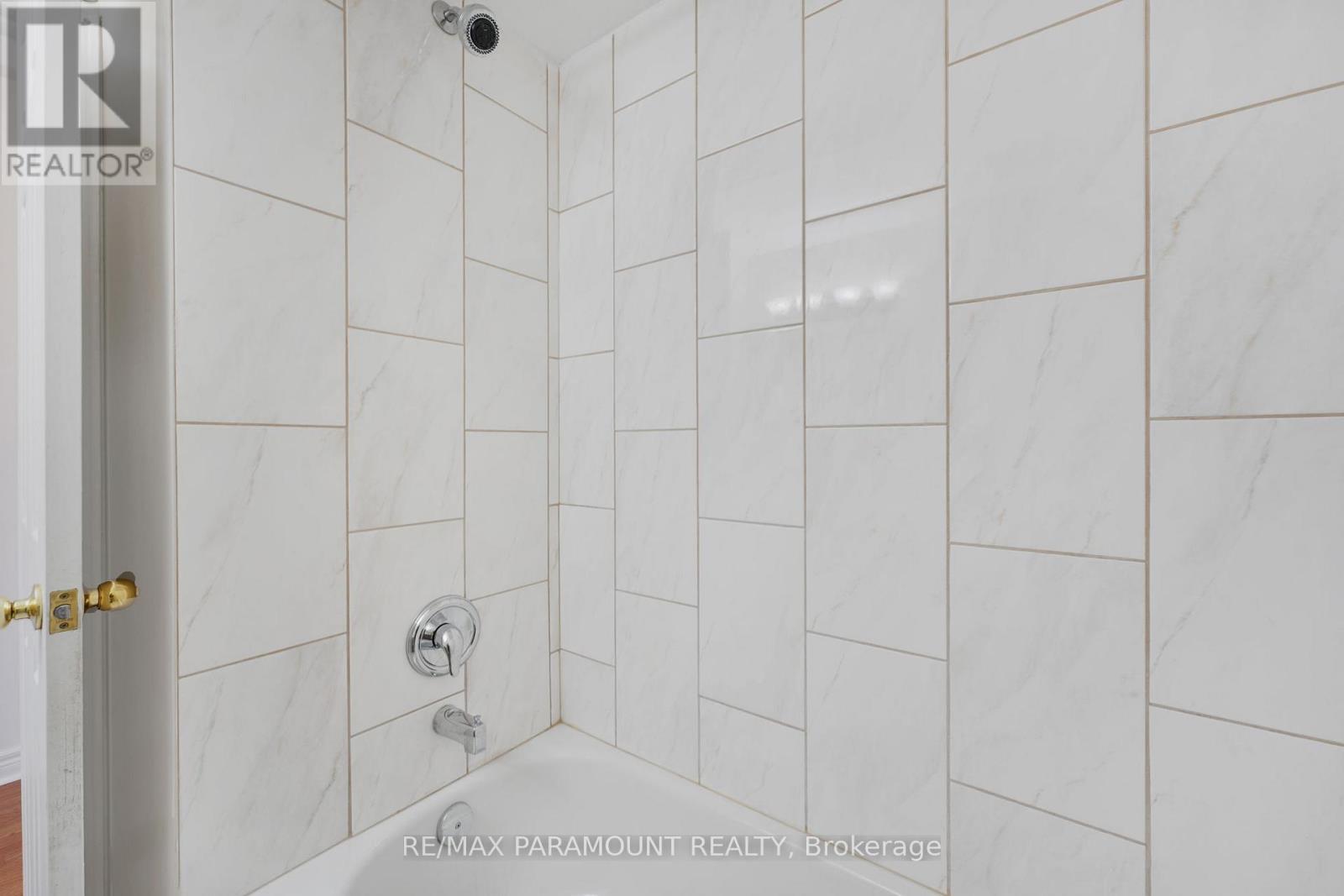 4 Summerdale Crescent, Brampton, Ontario  L6X 4V8 - Photo 22 - W12345963