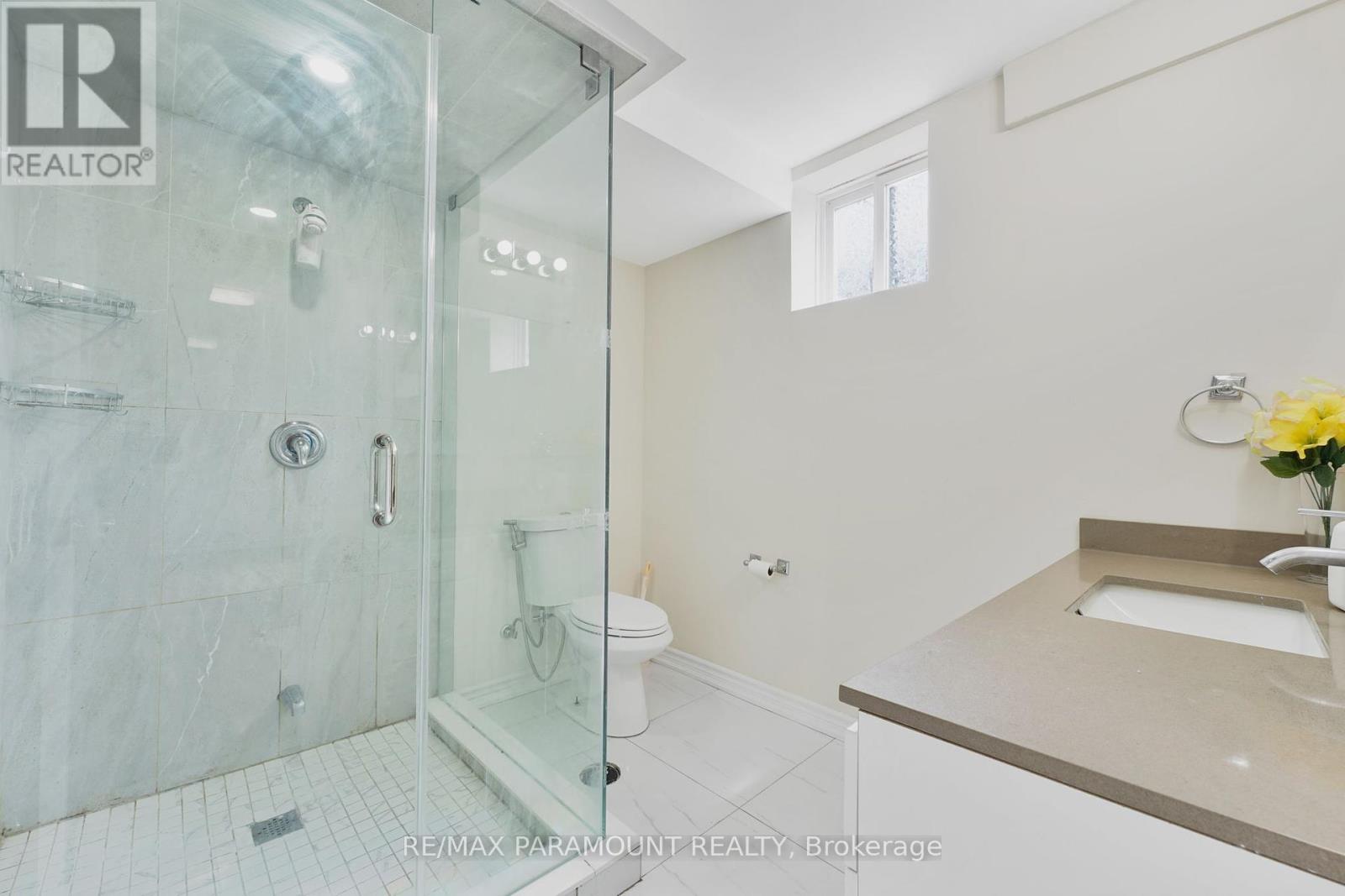 4 Summerdale Crescent, Brampton, Ontario  L6X 4V8 - Photo 29 - W12345963