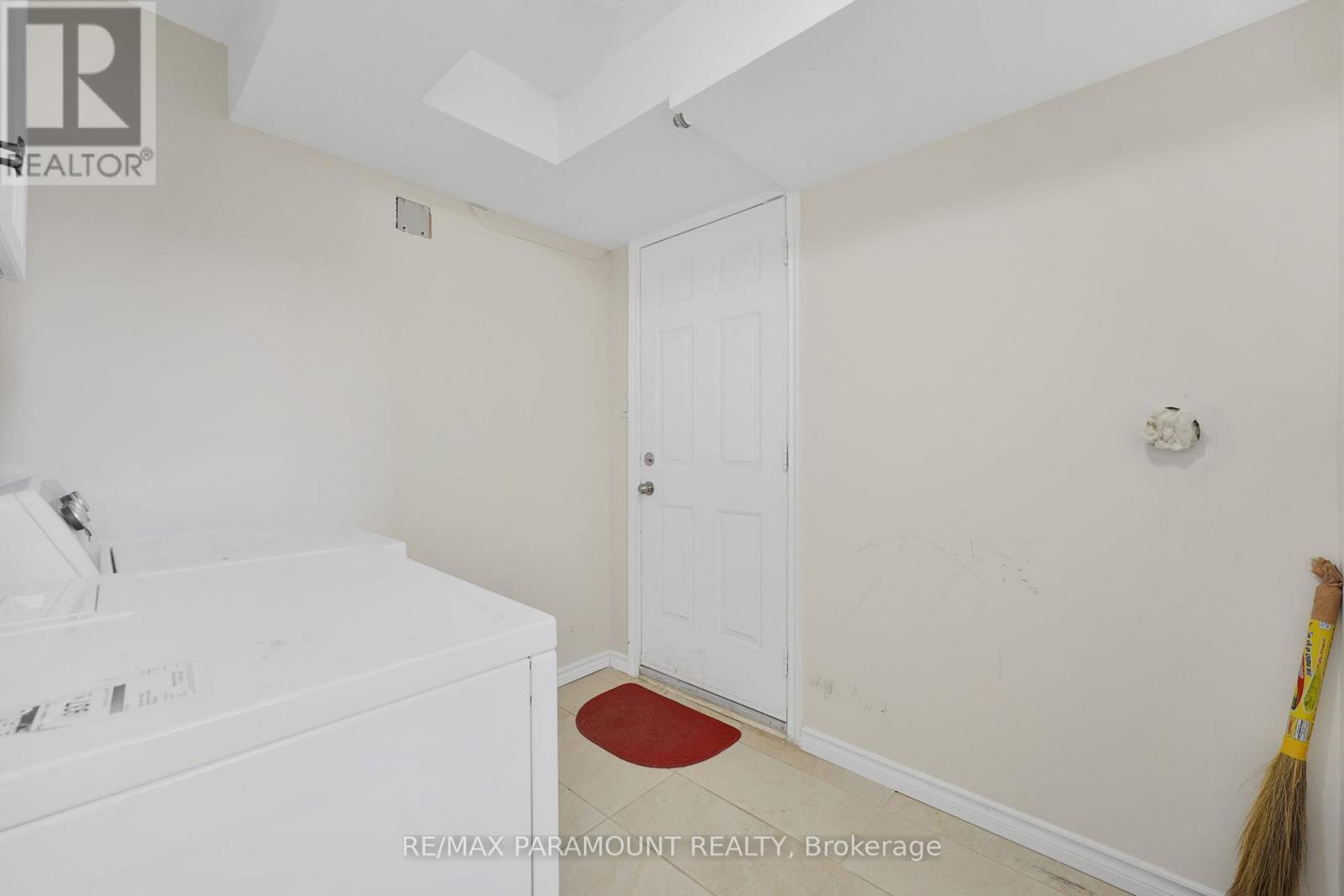 4 Summerdale Crescent, Brampton, Ontario  L6X 4V8 - Photo 40 - W12345963