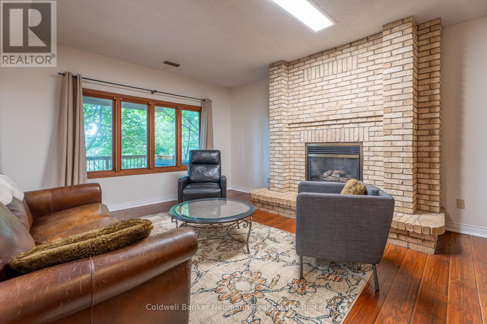 209 Wellington Street, Centre Wellington, Ontario  N1M 3E1 - Photo 29 - X12346016