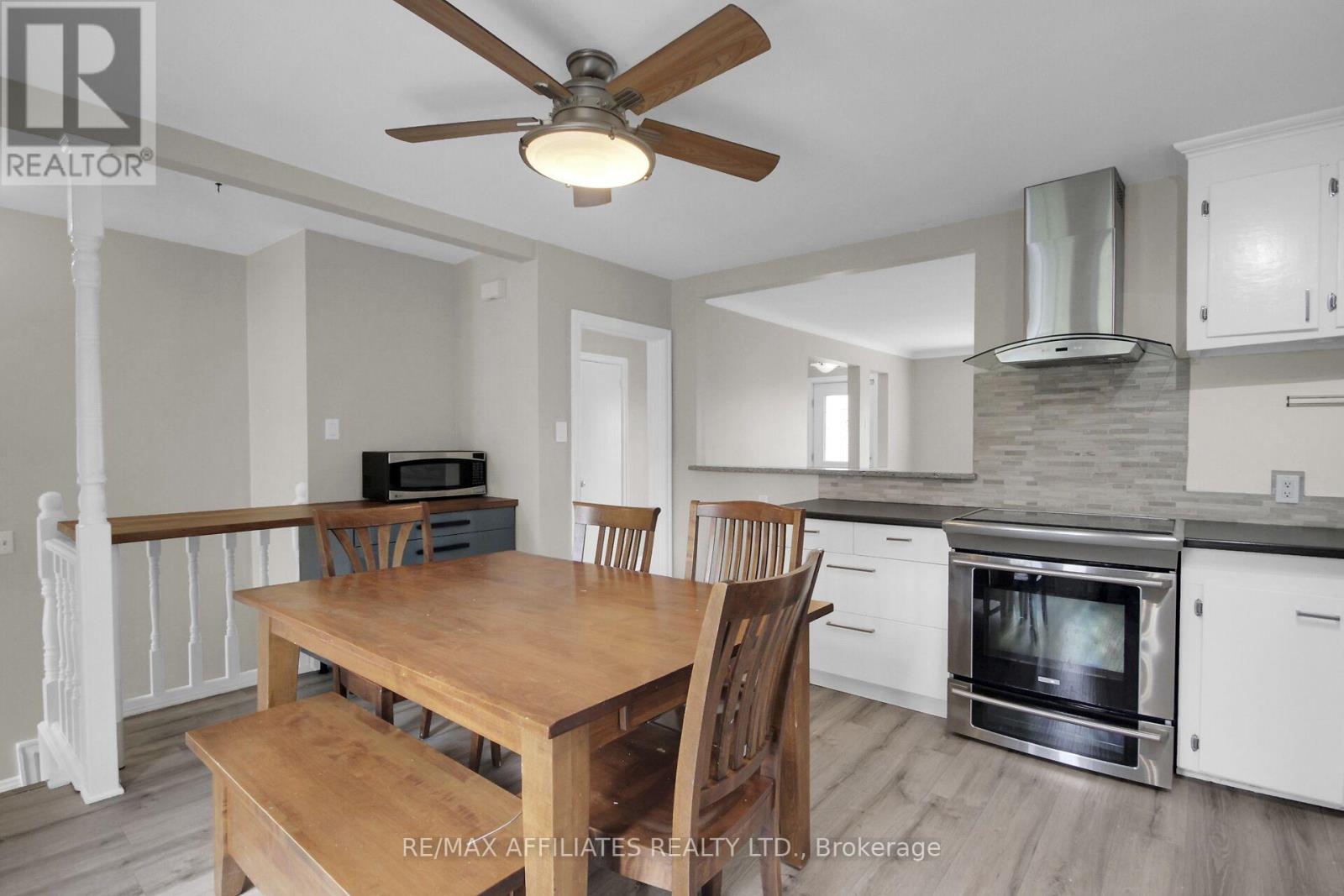 312 Mountbatten Avenue, Ottawa, Ontario  K1H 5W3 - Photo 12 - X12346023