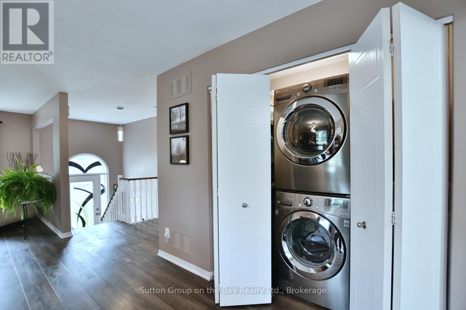 30 Acorn Crescent, Wasaga Beach, Ontario  L9Z 1L6 - Photo 10 - S12237574