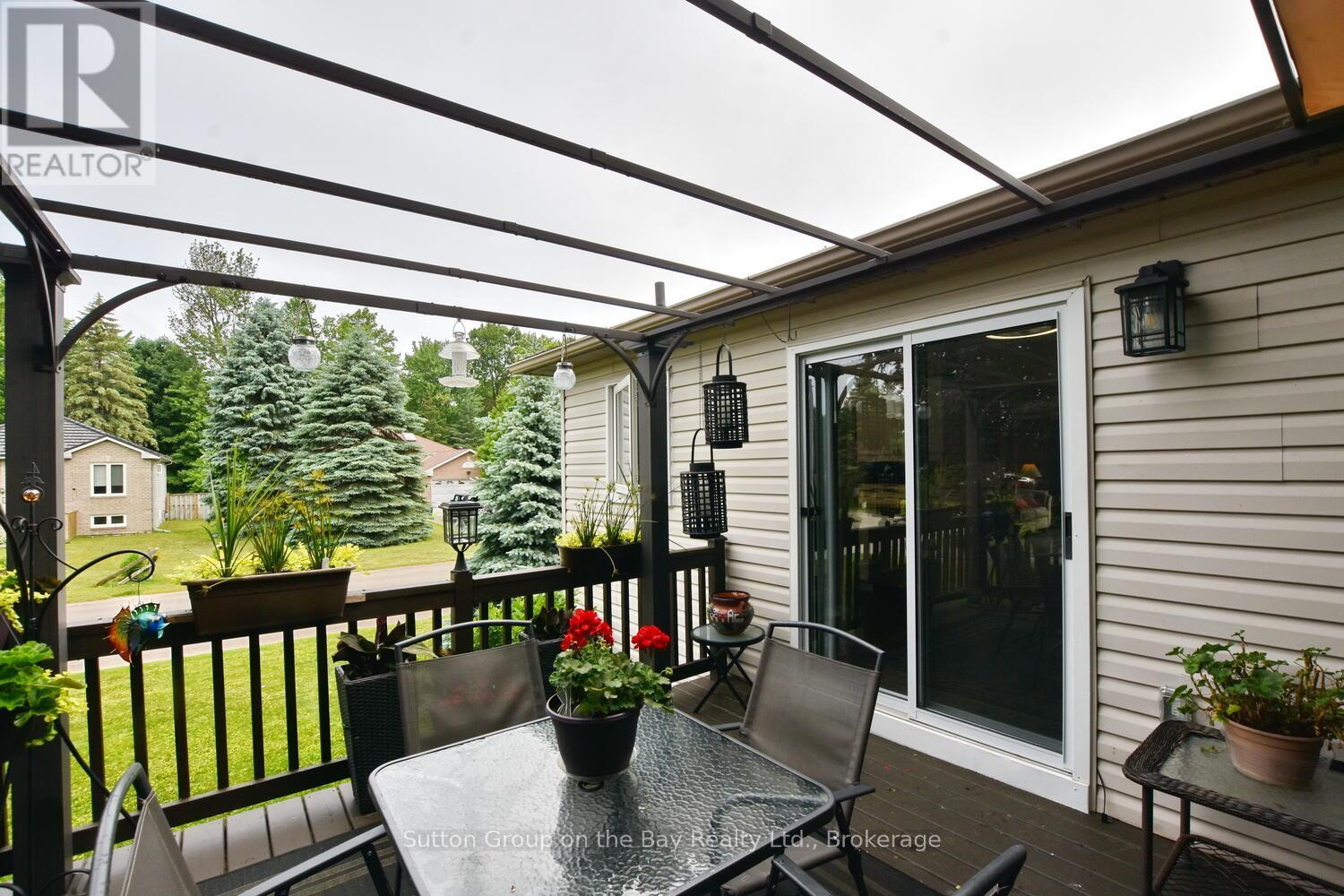 30 Acorn Crescent, Wasaga Beach, Ontario  L9Z 1L6 - Photo 11 - S12237574