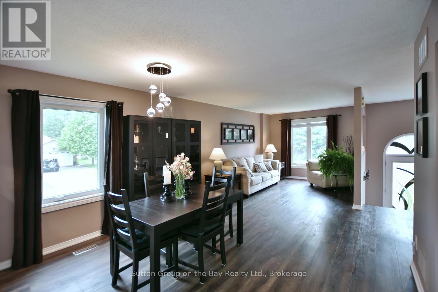 30 Acorn Crescent, Wasaga Beach, Ontario  L9Z 1L6 - Photo 8 - S12237574