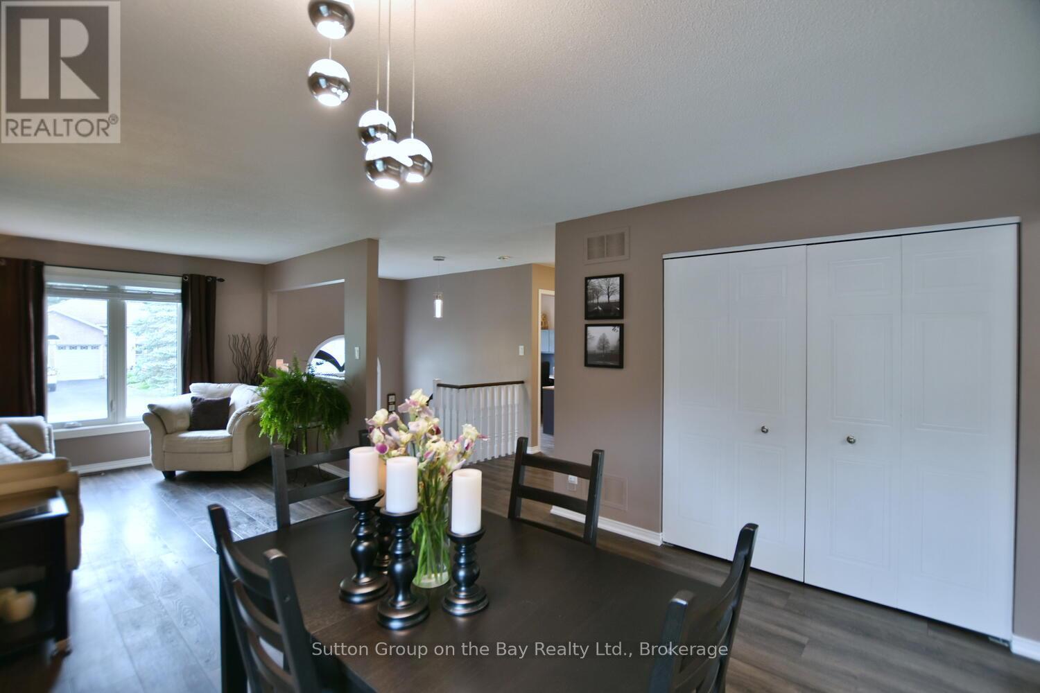 30 Acorn Crescent, Wasaga Beach, Ontario  L9Z 1L6 - Photo 7 - S12237574
