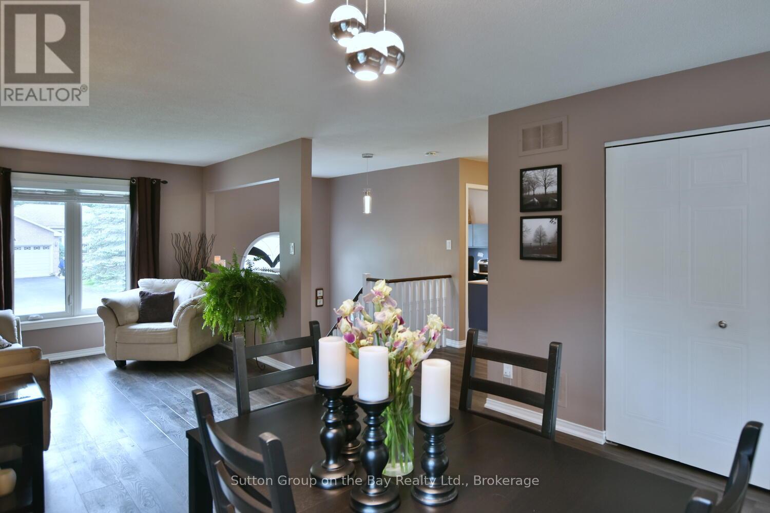 30 Acorn Crescent, Wasaga Beach, Ontario  L9Z 1L6 - Photo 9 - S12237574