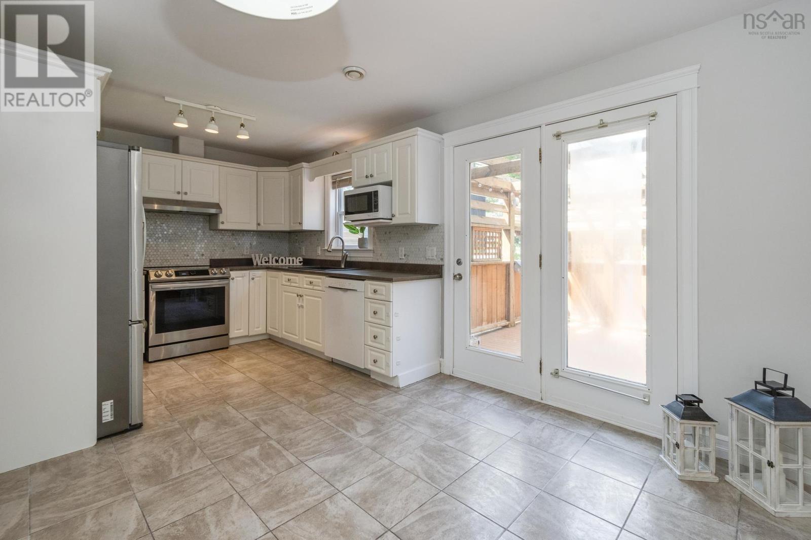 33 Sunnydale Crescent, Bedford, Nova Scotia  B4A 2S6 - Photo 11 - 202519276