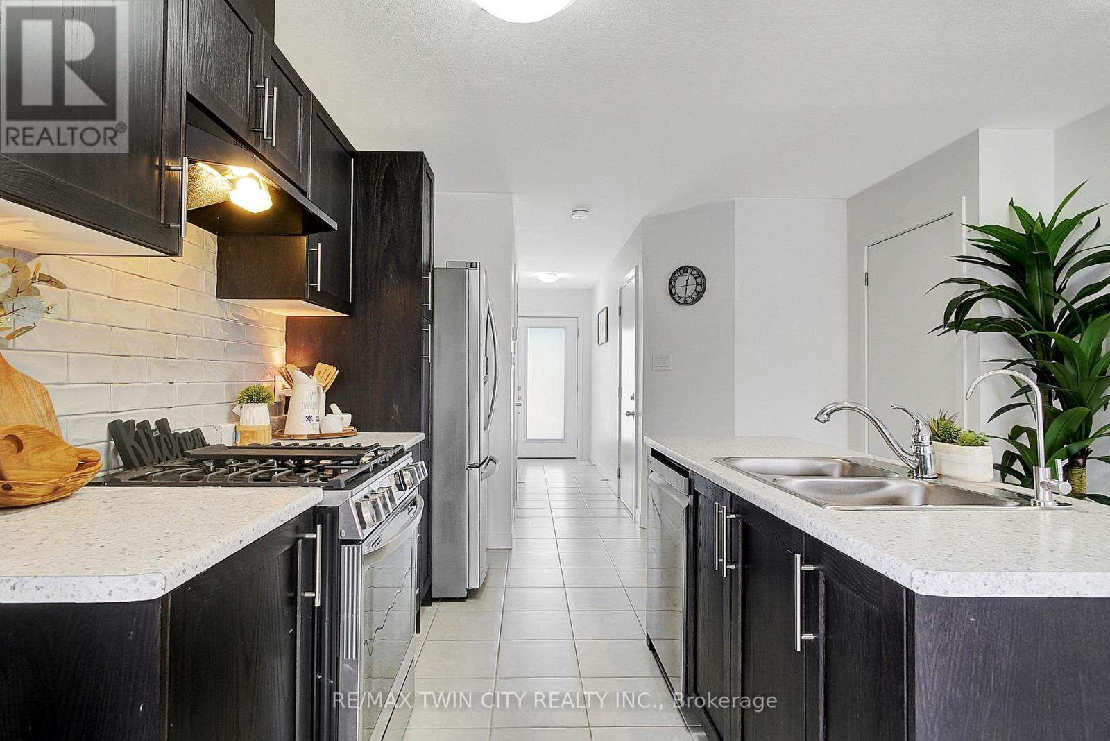 111 Pony Drive, Kitchener, Ontario  N2R 0R8 - Photo 10 - X12346006