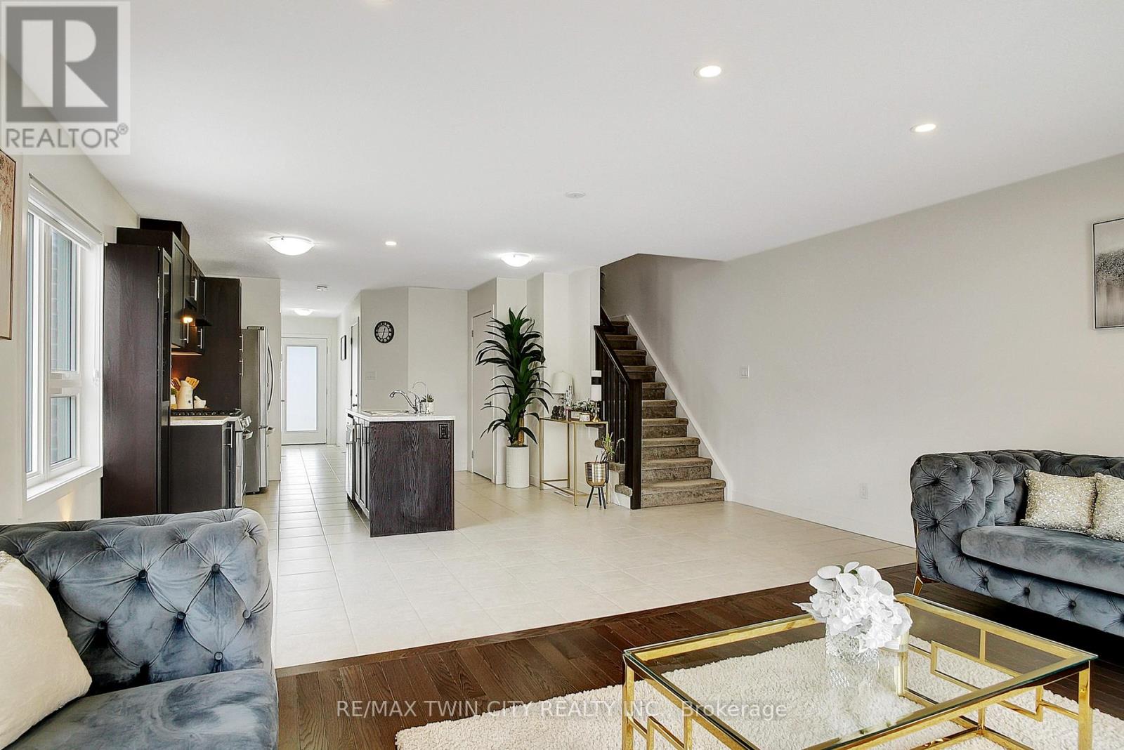 111 Pony Drive, Kitchener, Ontario  N2R 0R8 - Photo 15 - X12346006