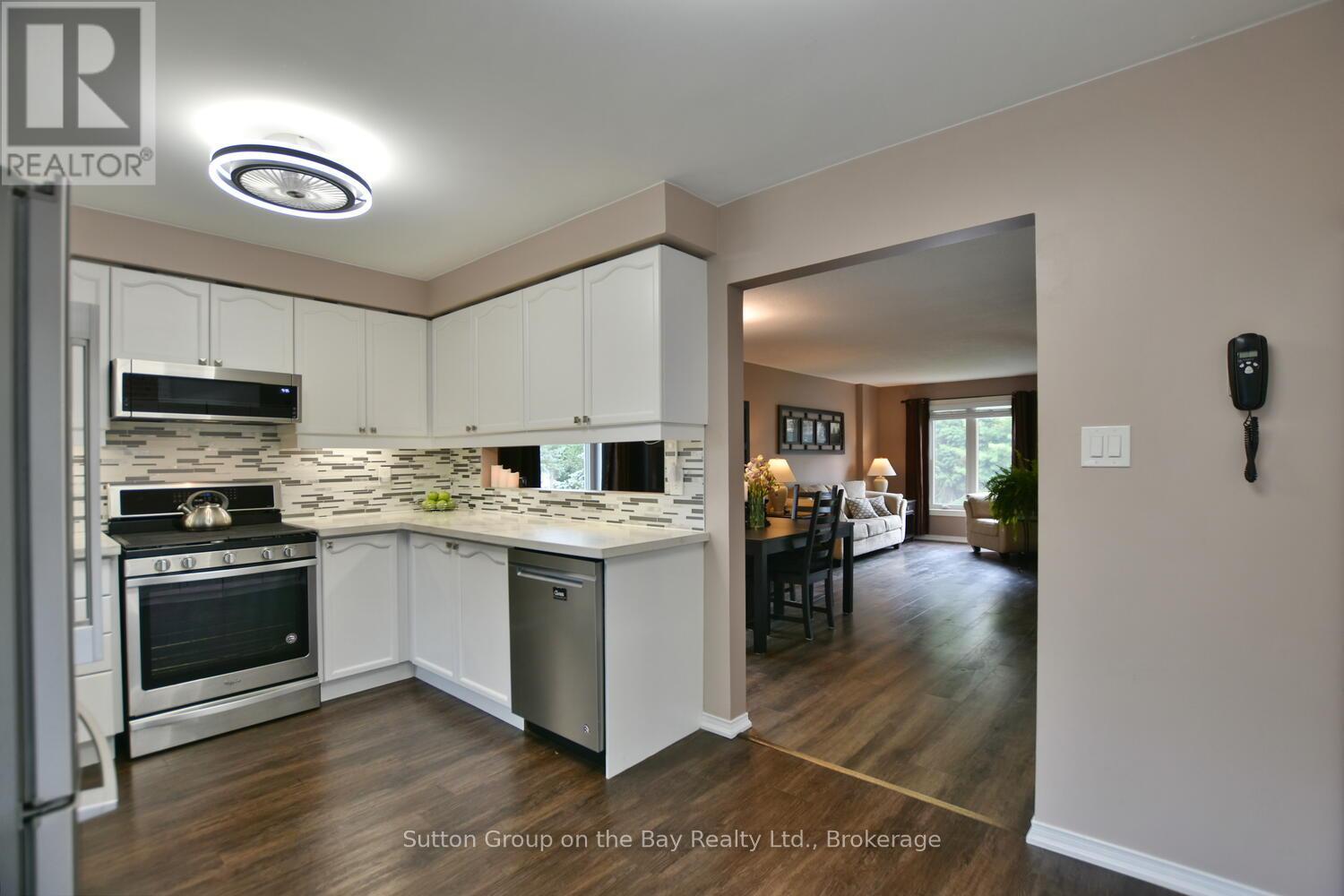 30 Acorn Crescent, Wasaga Beach, Ontario  L9Z 1L6 - Photo 20 - S12237574
