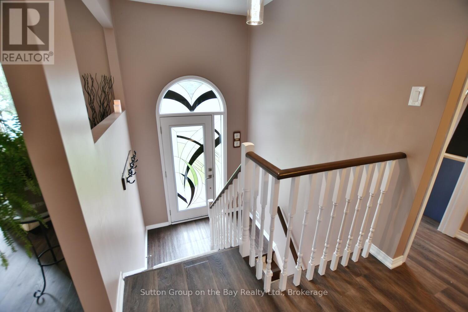 30 Acorn Crescent, Wasaga Beach, Ontario  L9Z 1L6 - Photo 18 - S12237574