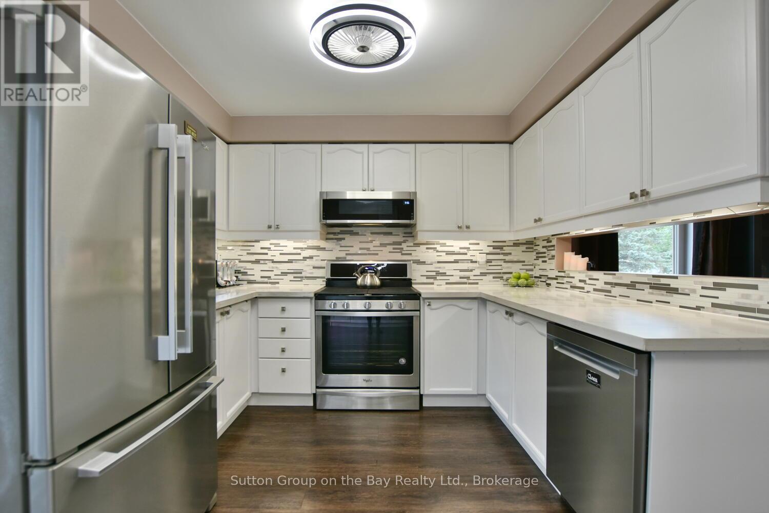 30 Acorn Crescent, Wasaga Beach, Ontario  L9Z 1L6 - Photo 21 - S12237574
