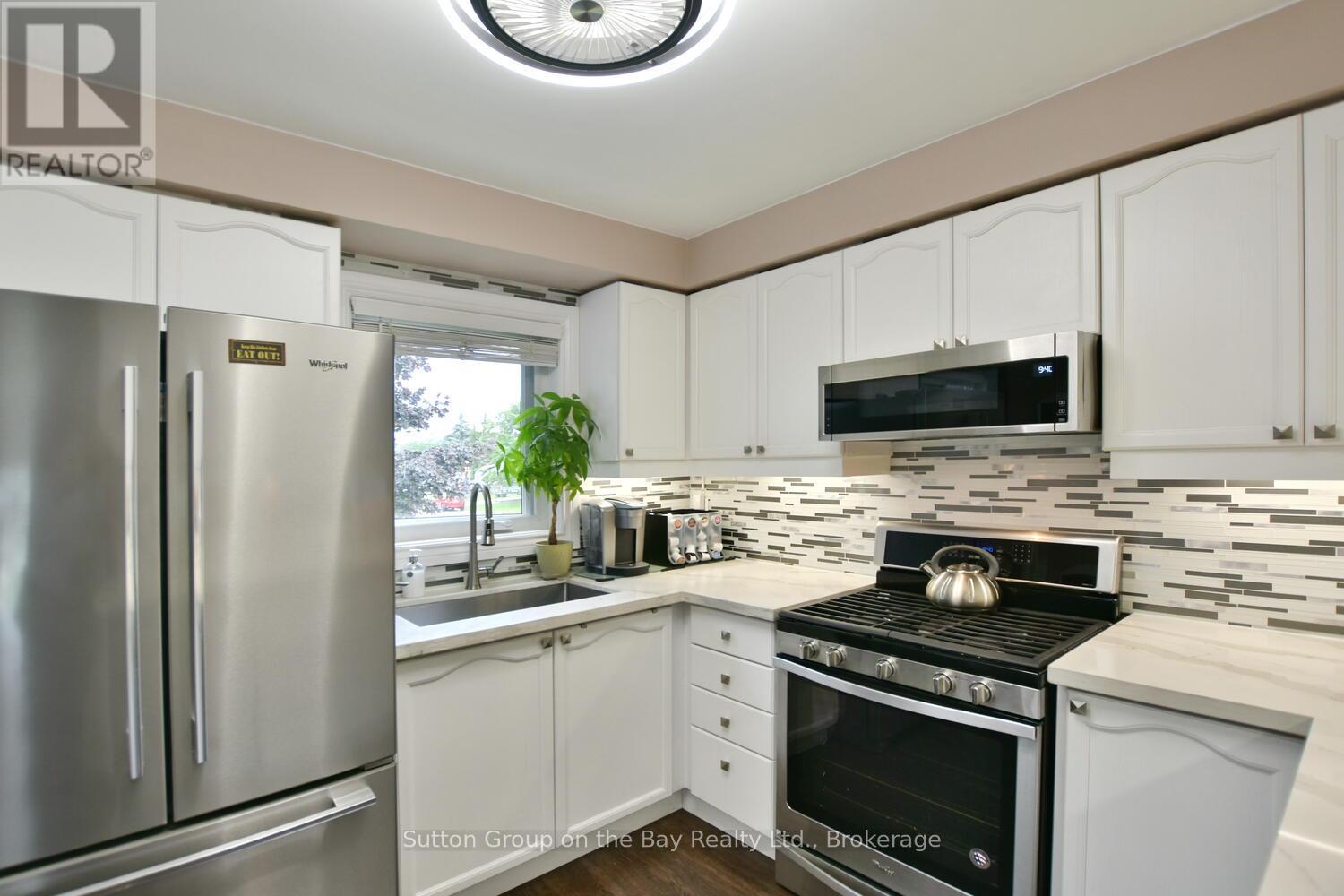 30 Acorn Crescent, Wasaga Beach, Ontario  L9Z 1L6 - Photo 28 - S12237574