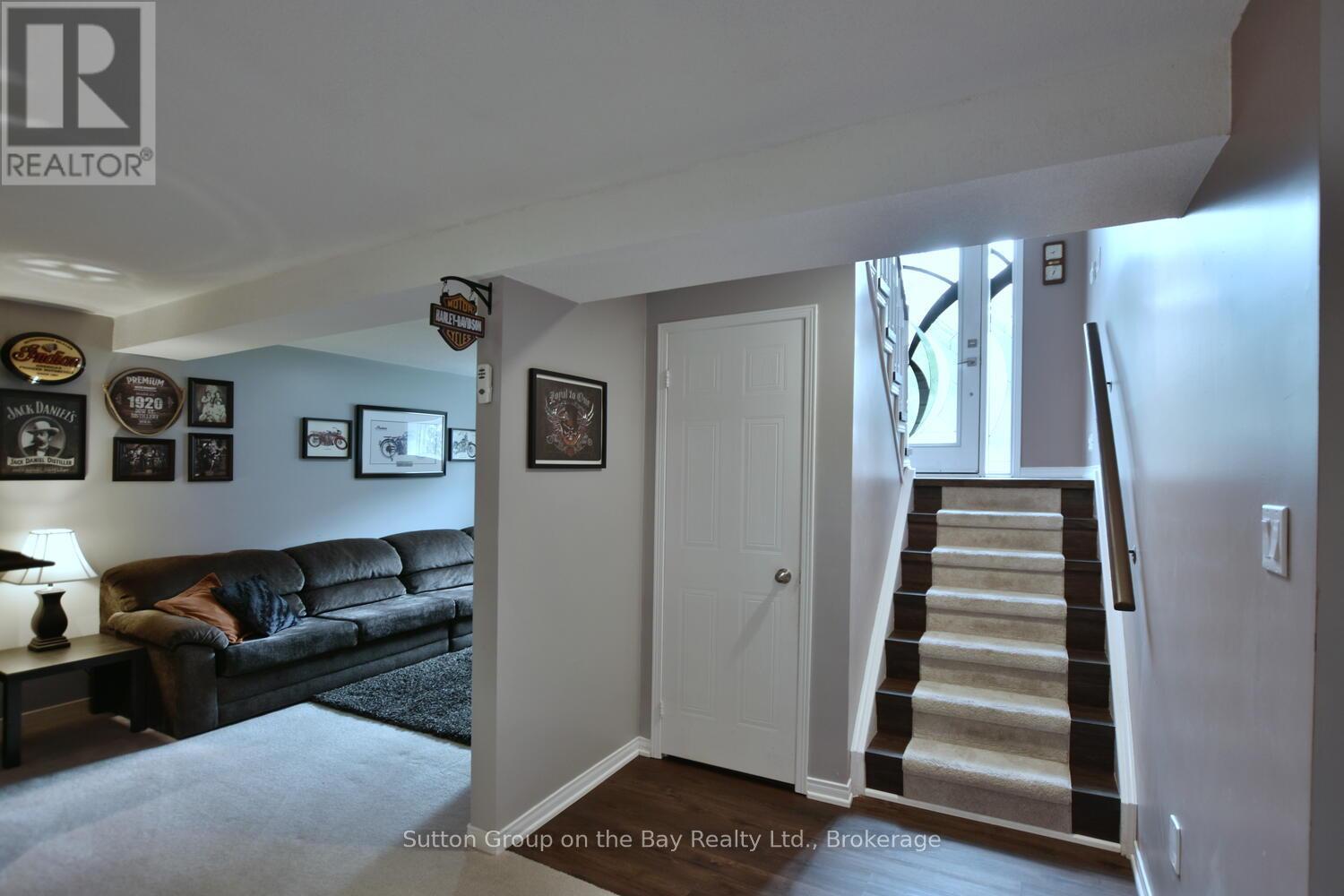 30 Acorn Crescent, Wasaga Beach, Ontario  L9Z 1L6 - Photo 36 - S12237574