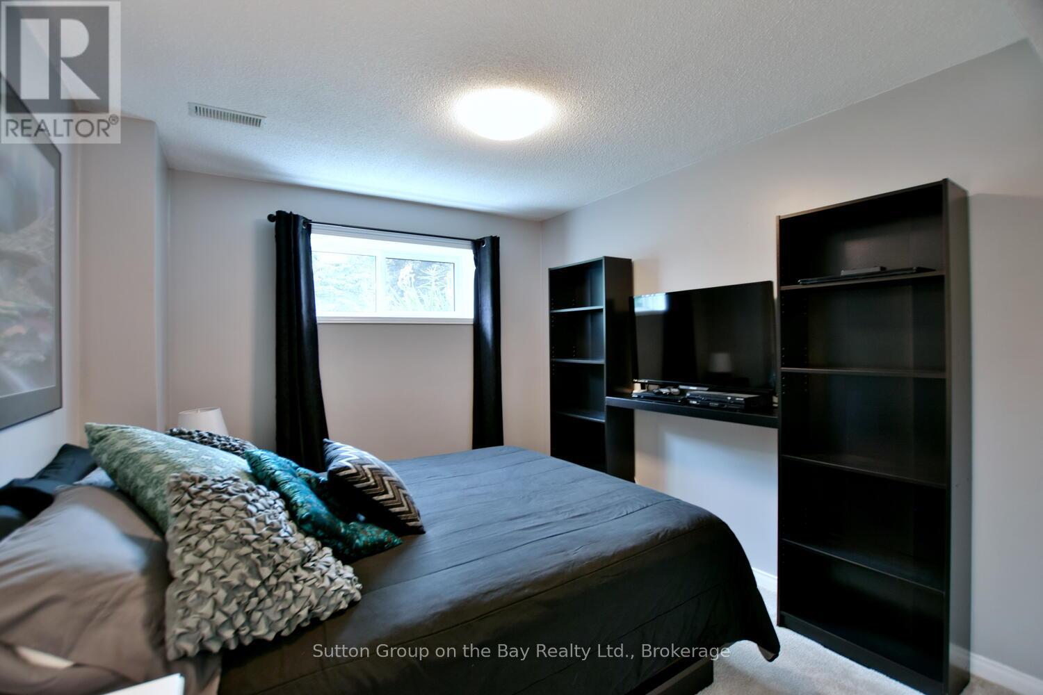 30 Acorn Crescent, Wasaga Beach, Ontario  L9Z 1L6 - Photo 41 - S12237574