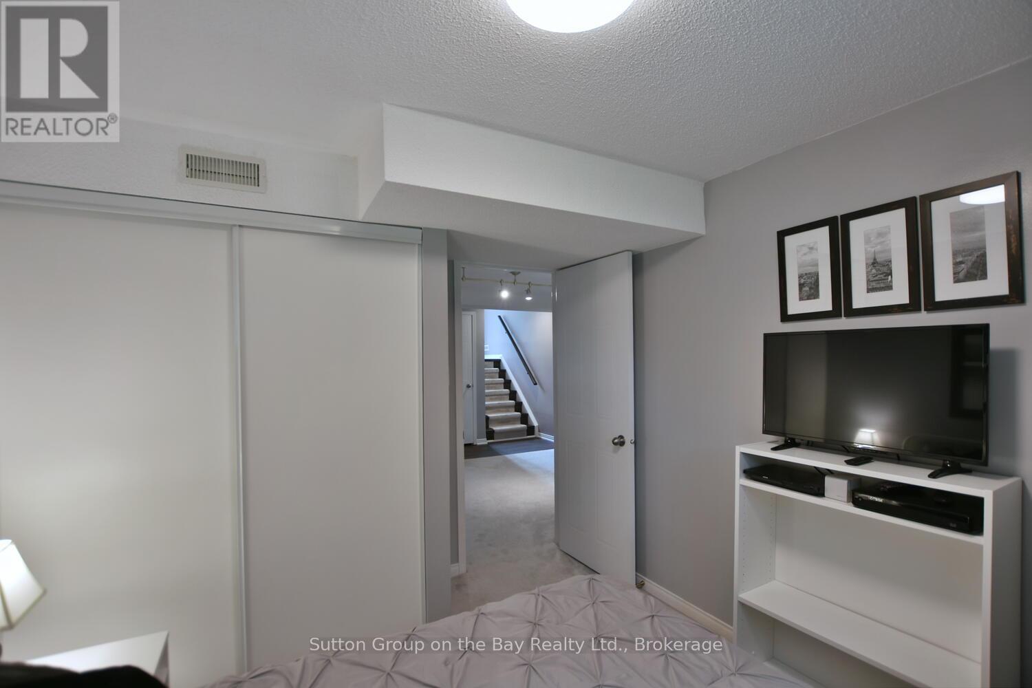30 Acorn Crescent, Wasaga Beach, Ontario  L9Z 1L6 - Photo 45 - S12237574
