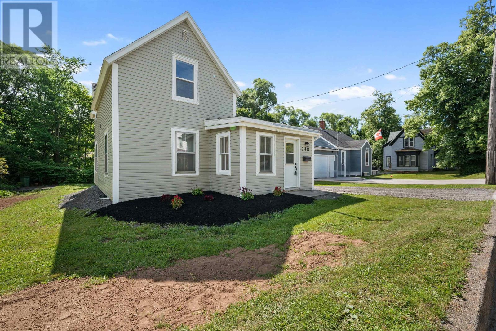 248 Albert Street, New Glasgow, Nova Scotia  B2H 3V5 - Photo 2 - 202516429