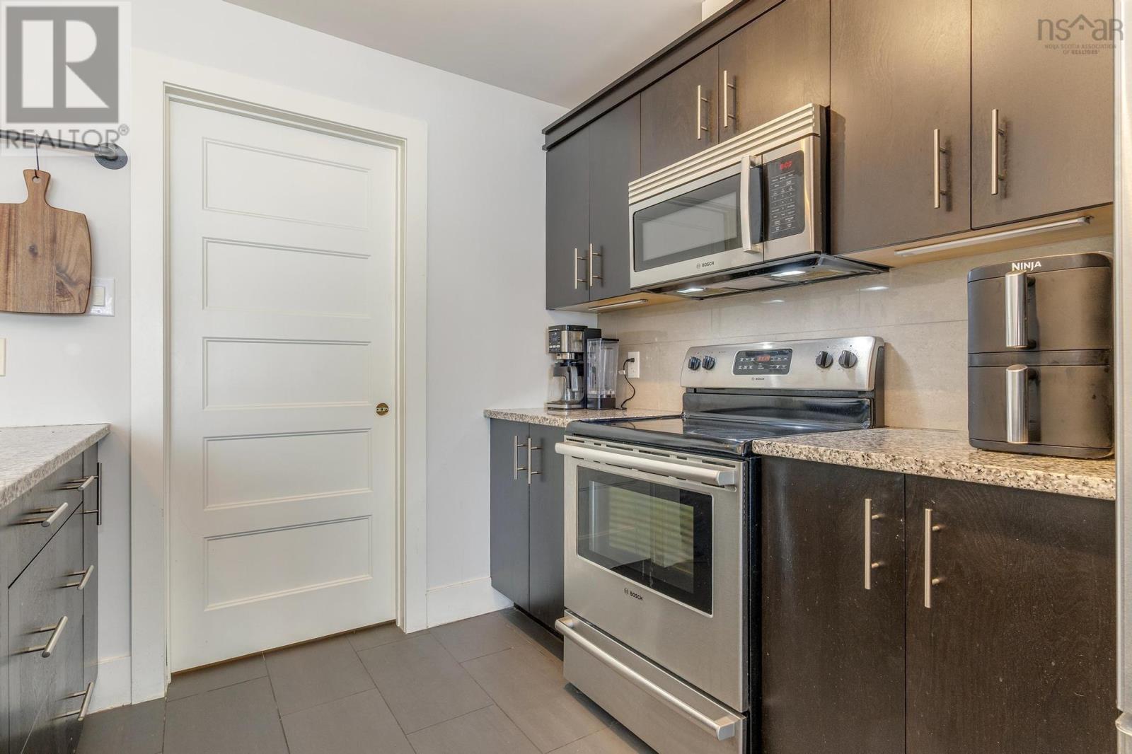 1006 15 Kings Wharf Place, Dartmouth, Nova Scotia  B2Y 0C2 - Photo 8 - 202520359