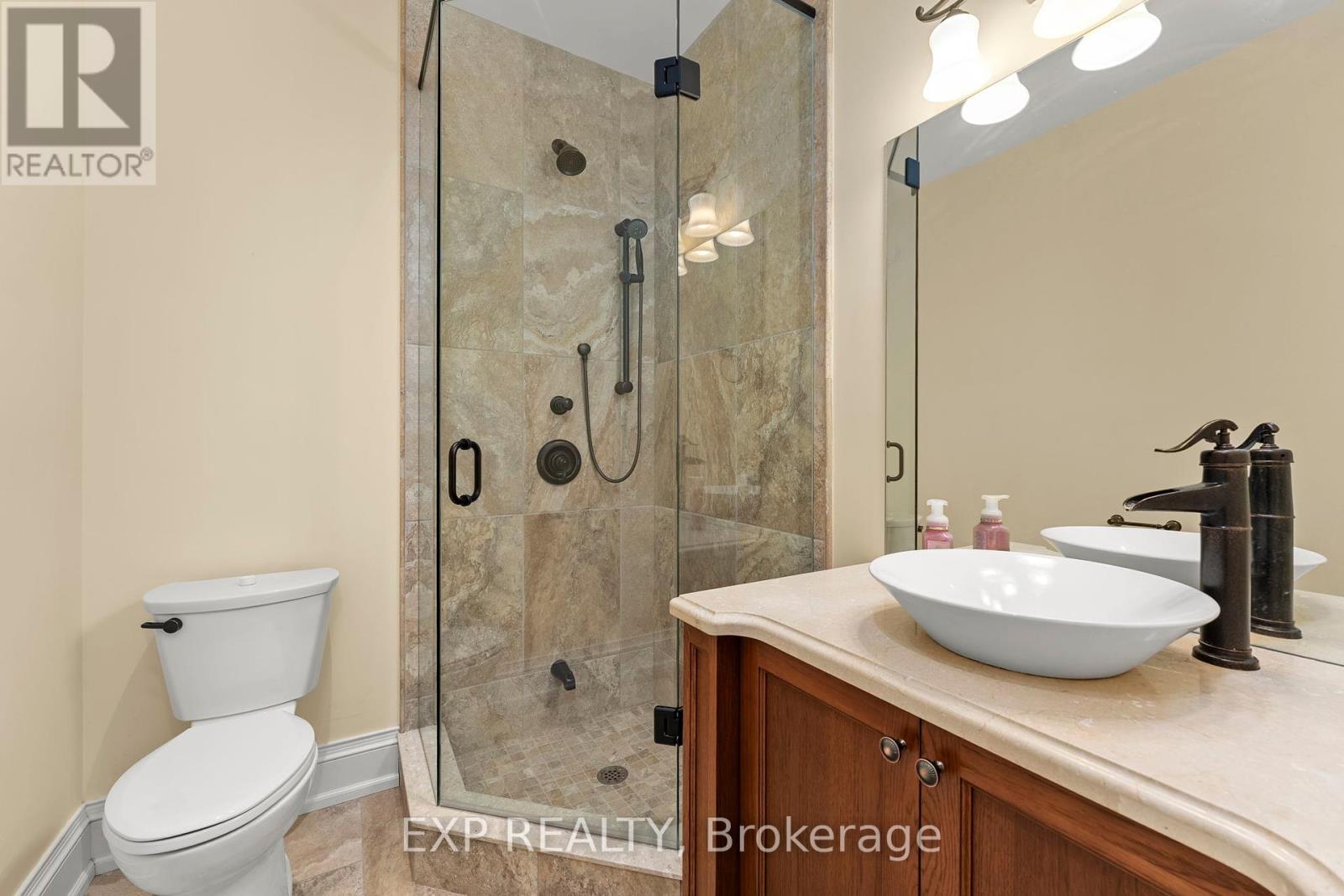 22 Blue Heron Drive, Georgina (Virginia), Ontario  L0E 1N0 - Photo 27 - N12343582