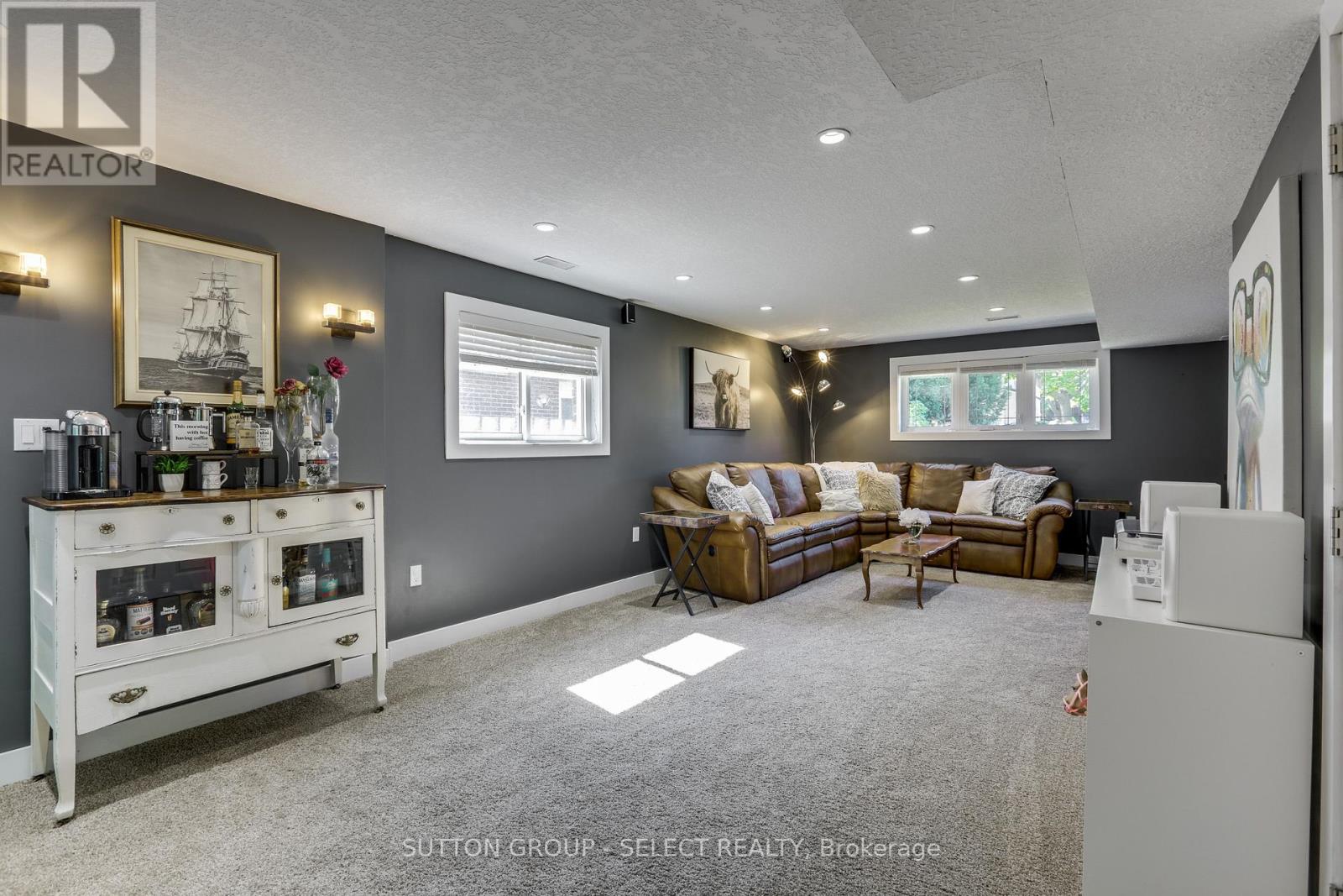 110 Compton Court, London South, Ontario  N6C 4G3 - Photo 29 - X12346034