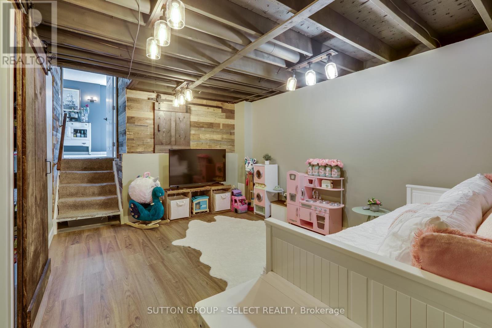 110 Compton Court, London South, Ontario  N6C 4G3 - Photo 33 - X12346034