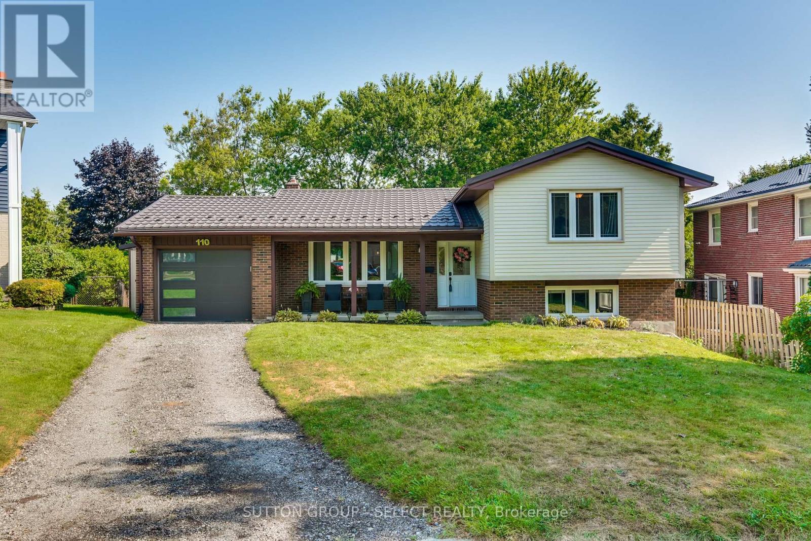 110 Compton Court, London South, Ontario  N6C 4G3 - Photo 4 - X12346034