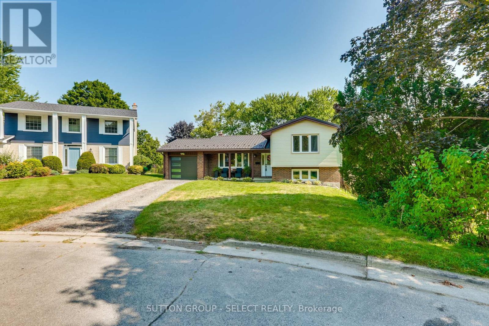 110 Compton Court, London South, Ontario  N6C 4G3 - Photo 6 - X12346034