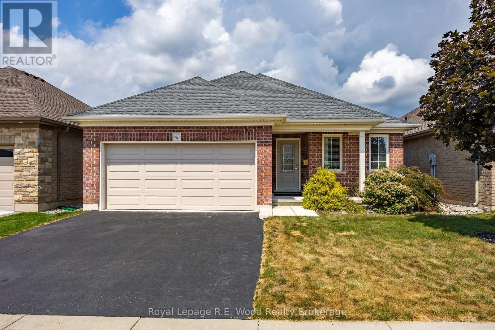 42 Hogarth Drive, Tillsonburg photo 5 42 Hogarth Drive, Tillsonburg photo 5