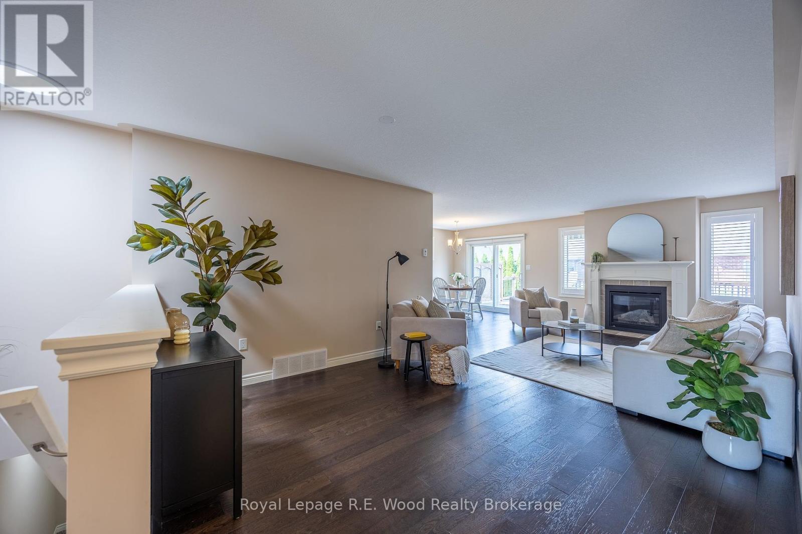 42 Hogarth Drive, Tillsonburg, Ontario  N4G 0C3 - Photo 11 - X12346049