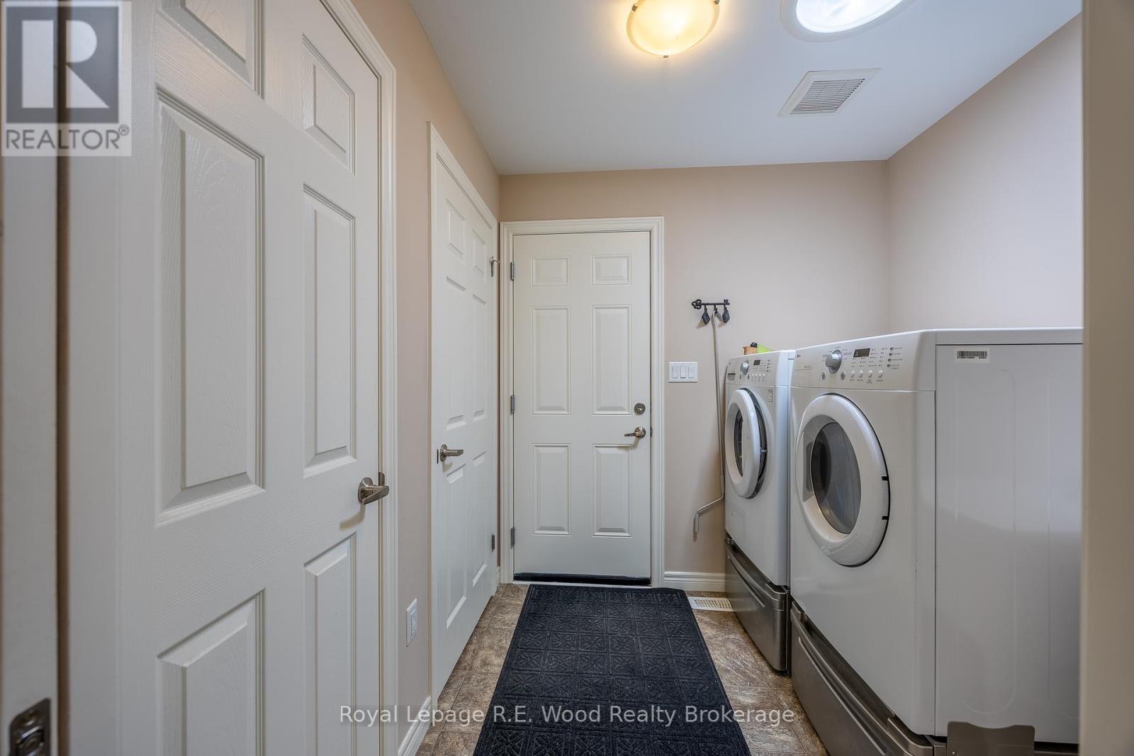 42 Hogarth Drive, Tillsonburg, Ontario  N4G 0C3 - Photo 18 - X12346049