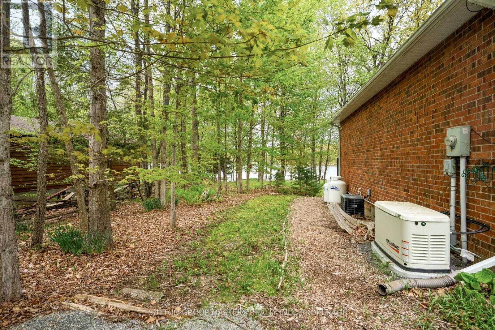 1023 Big Ben Lane, Frontenac (Frontenac South), Ontario  K0H 2T0 - Photo 32 - X12346098