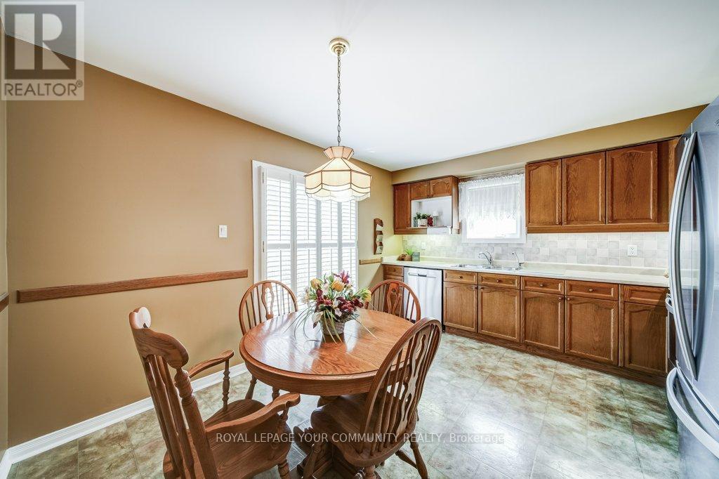 106 Burnaby Drive, Georgina, Ontario  L4P 3Y6 - Photo 13 - N12346035