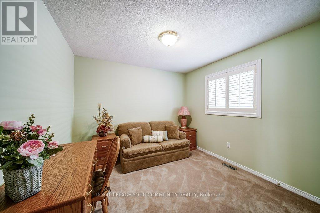 106 Burnaby Drive, Georgina, Ontario  L4P 3Y6 - Photo 24 - N12346035