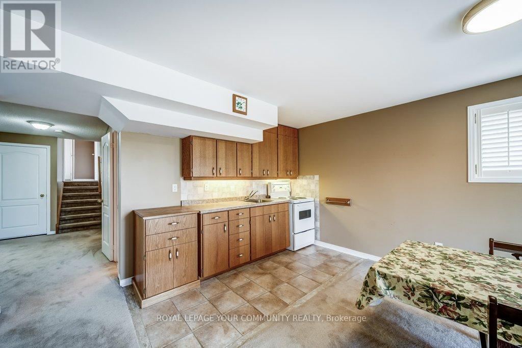 106 Burnaby Drive, Georgina, Ontario  L4P 3Y6 - Photo 36 - N12346035
