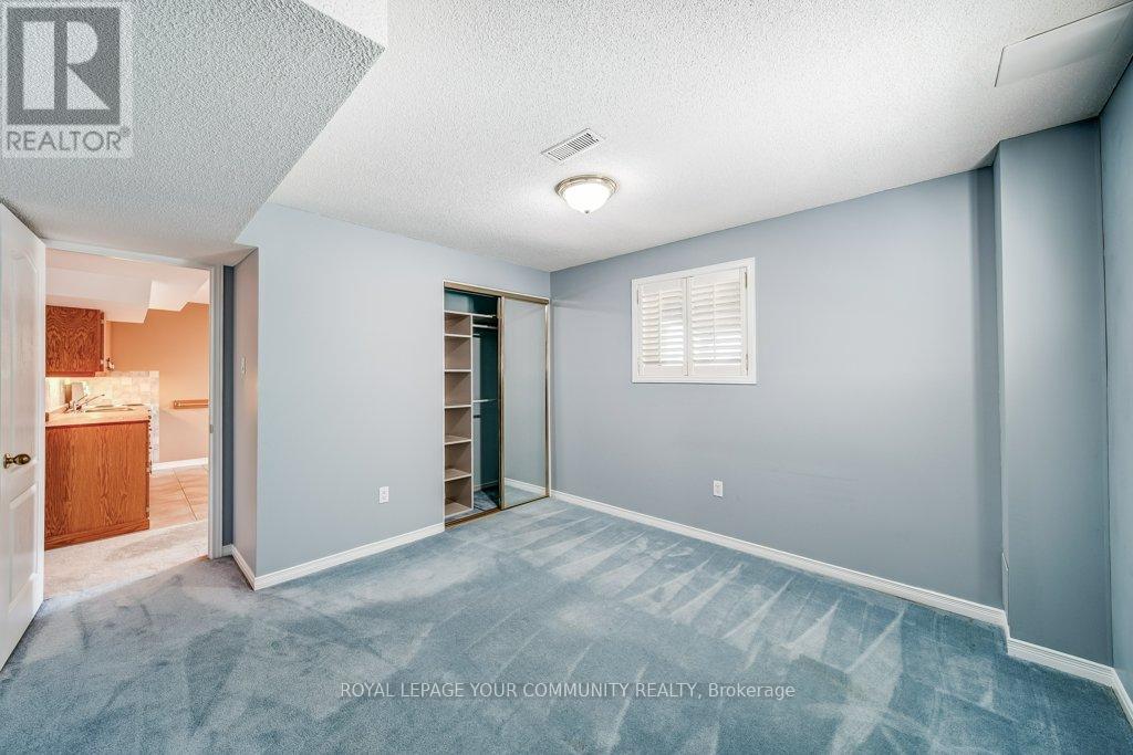 106 Burnaby Drive, Georgina, Ontario  L4P 3Y6 - Photo 38 - N12346035