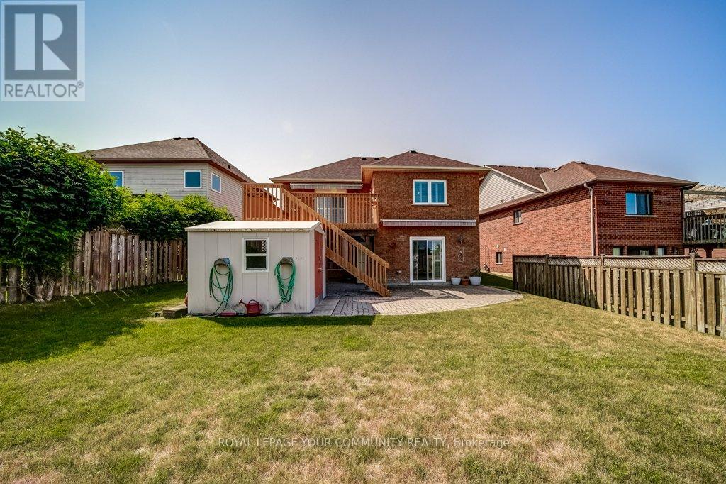 106 Burnaby Drive, Georgina, Ontario  L4P 3Y6 - Photo 42 - N12346035