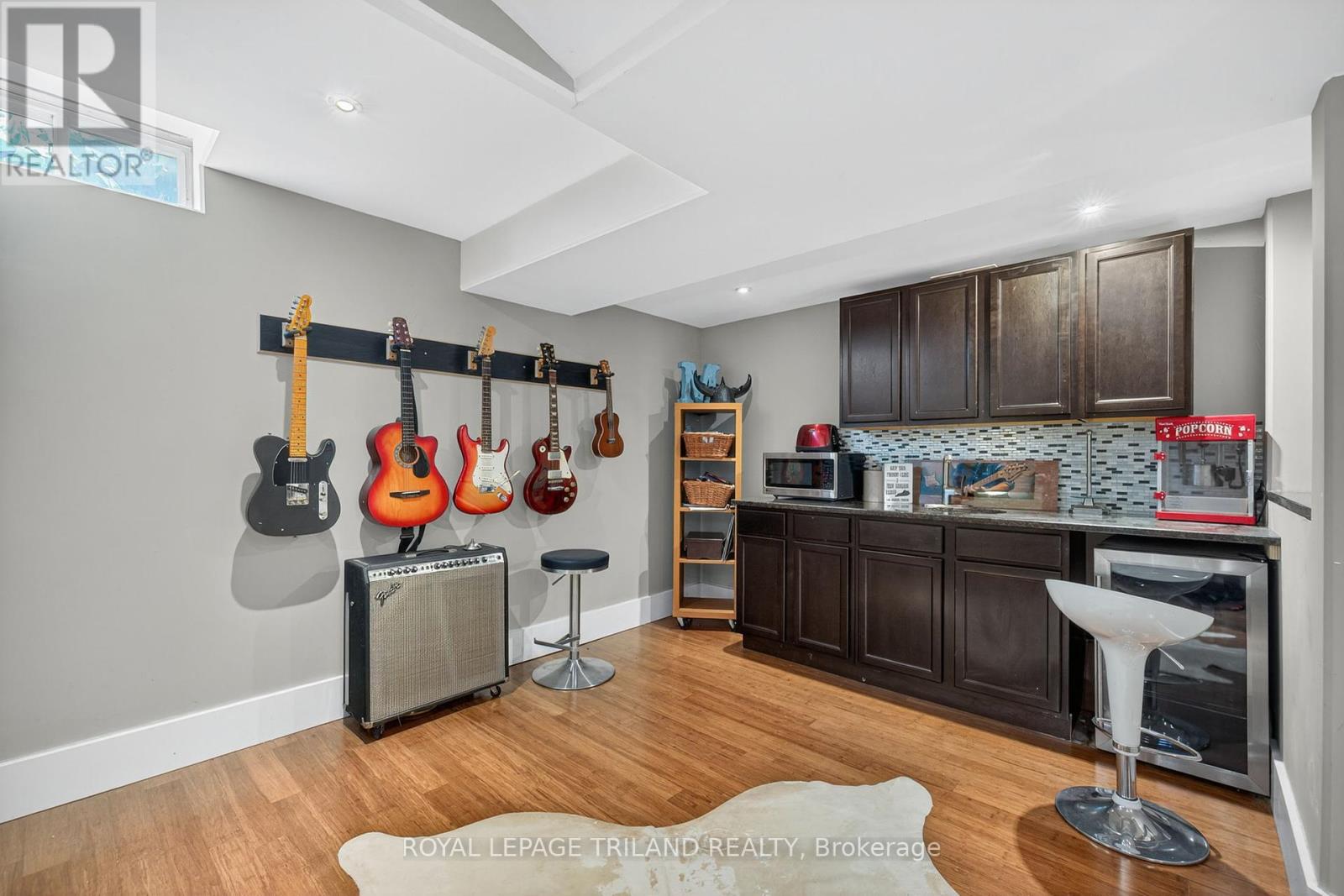 8 Wingreen Lane, Middlesex Centre, Ontario  N0L 1R0 - Photo 32 - X12346104