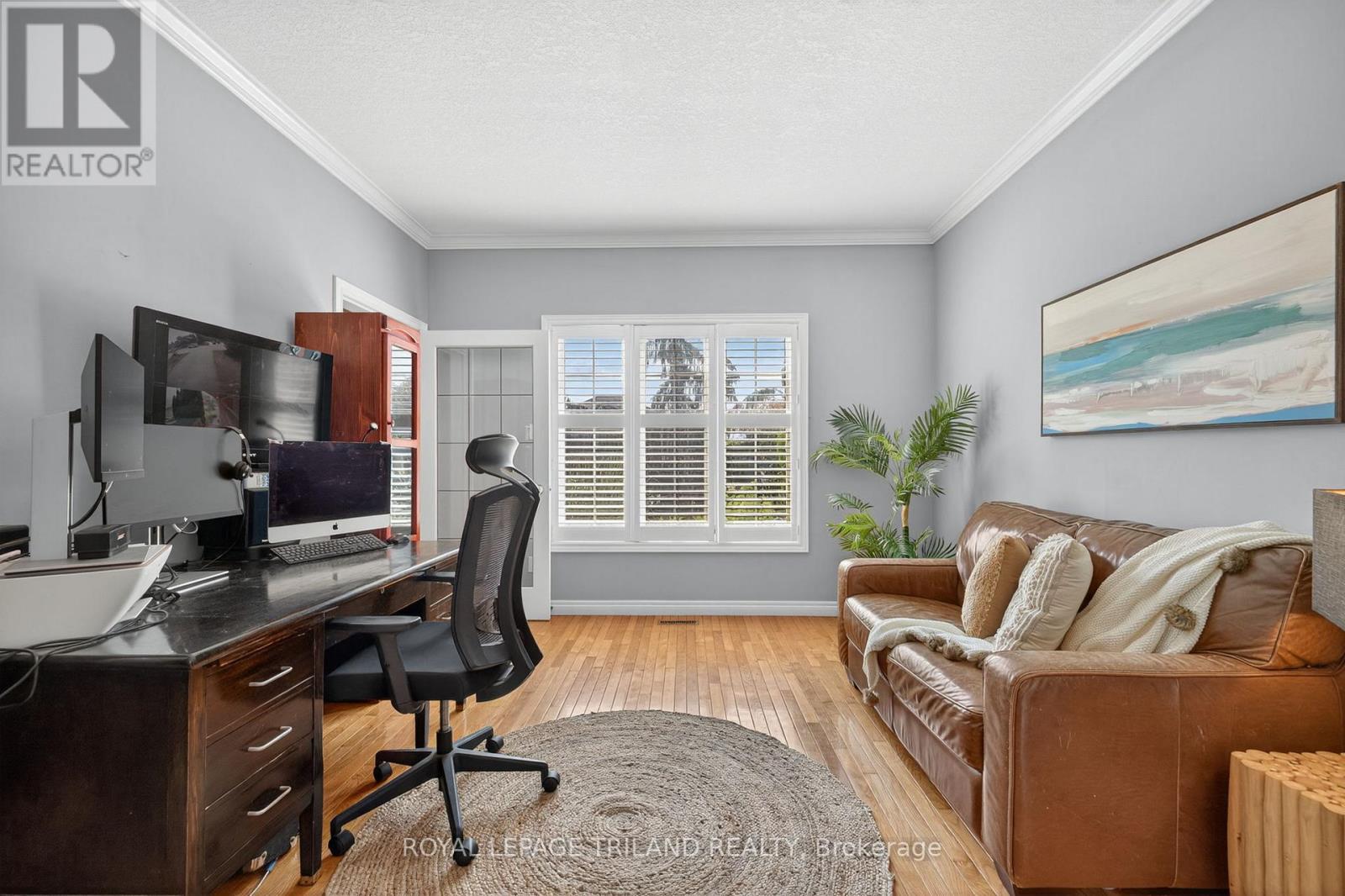 8 Wingreen Lane, Middlesex Centre, Ontario  N0L 1R0 - Photo 7 - X12346104
