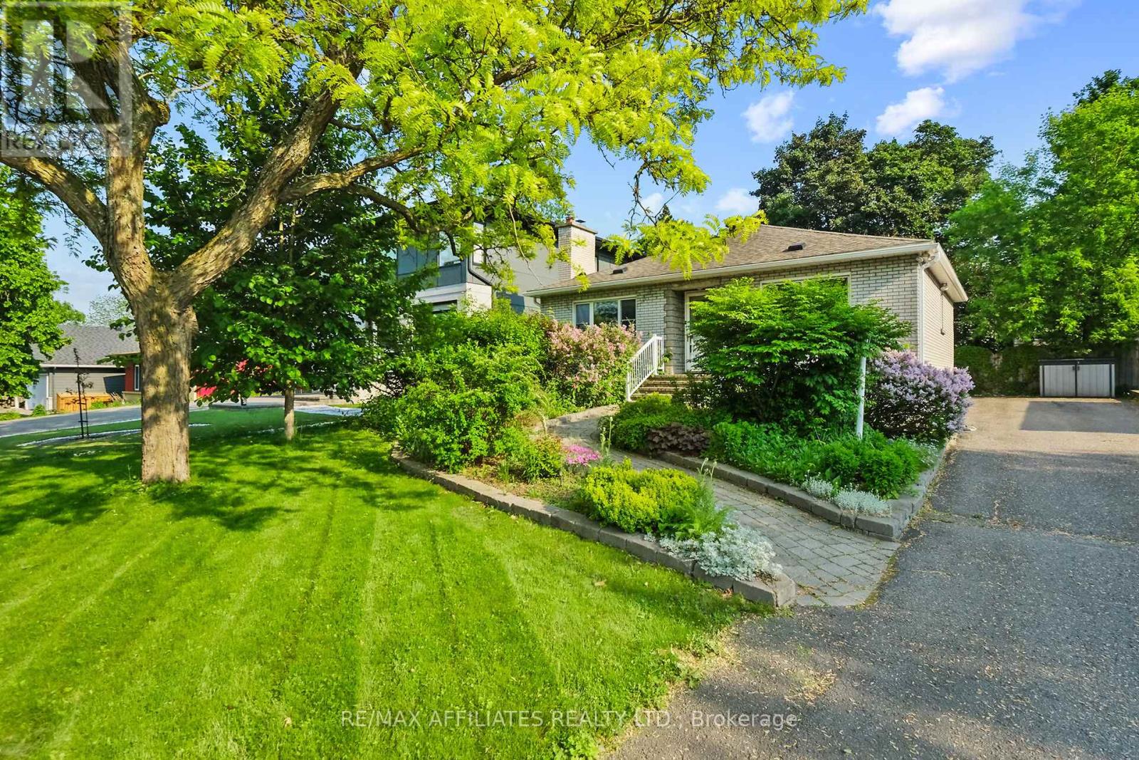 312 MOUNTBATTEN AVENUE, Ottawa, Ontario