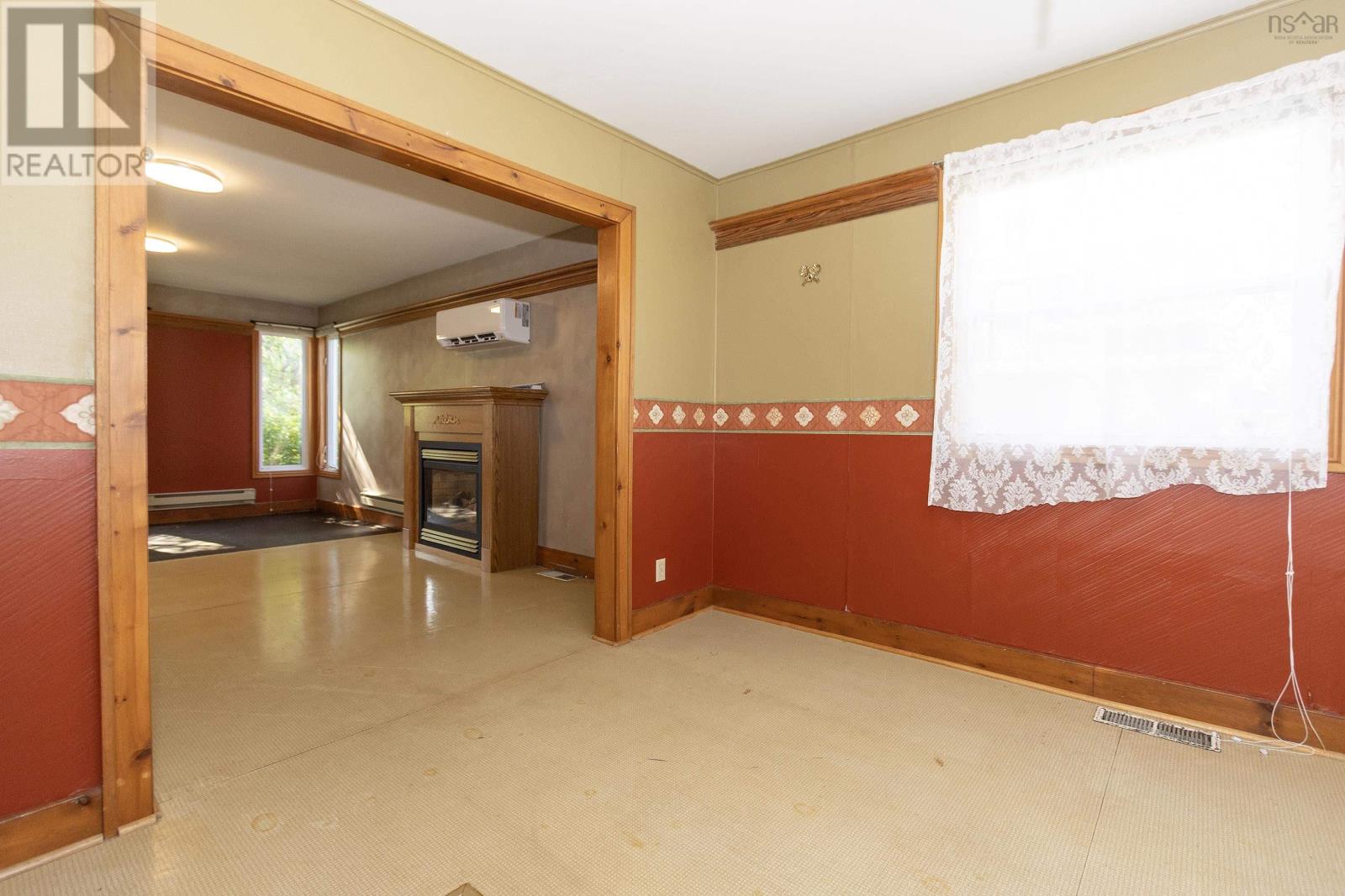 94 Mcfarlane Street, Springhill, Nova Scotia  B0M 1X0 - Photo 13 - 202520498