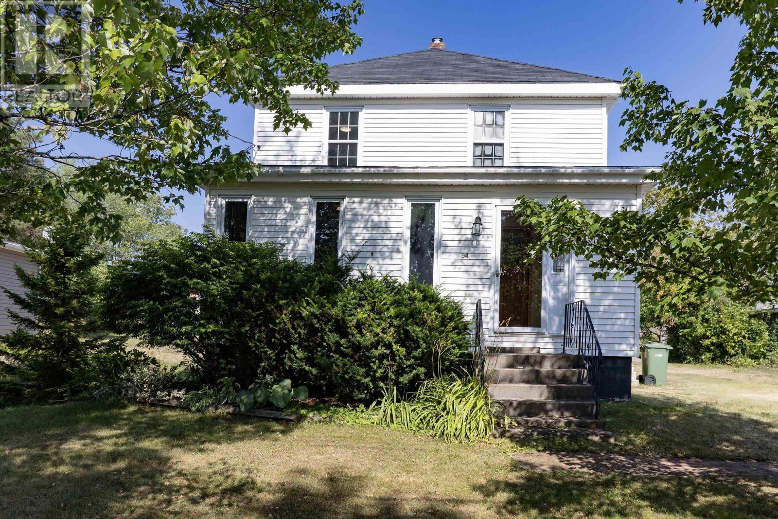 94 Mcfarlane Street, Springhill, Nova Scotia  B0M 1X0 - Photo 38 - 202520498