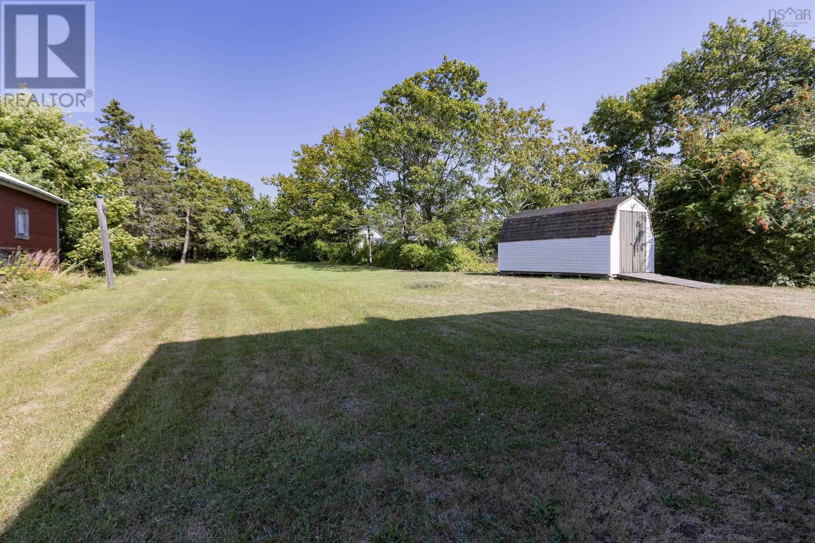 94 Mcfarlane Street, Springhill, Nova Scotia  B0M 1X0 - Photo 4 - 202520498