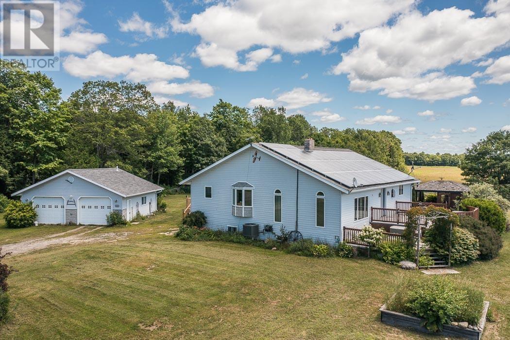 736 Pioneer Rd, Huron Shores, Ontario  P0R 1H0 - Photo 1 - SM251008