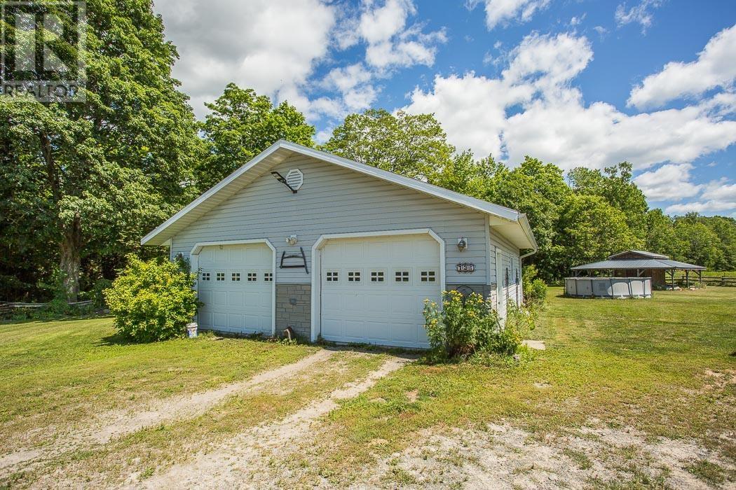 736 Pioneer Rd, Huron Shores, Ontario  P0R 1H0 - Photo 31 - SM251008