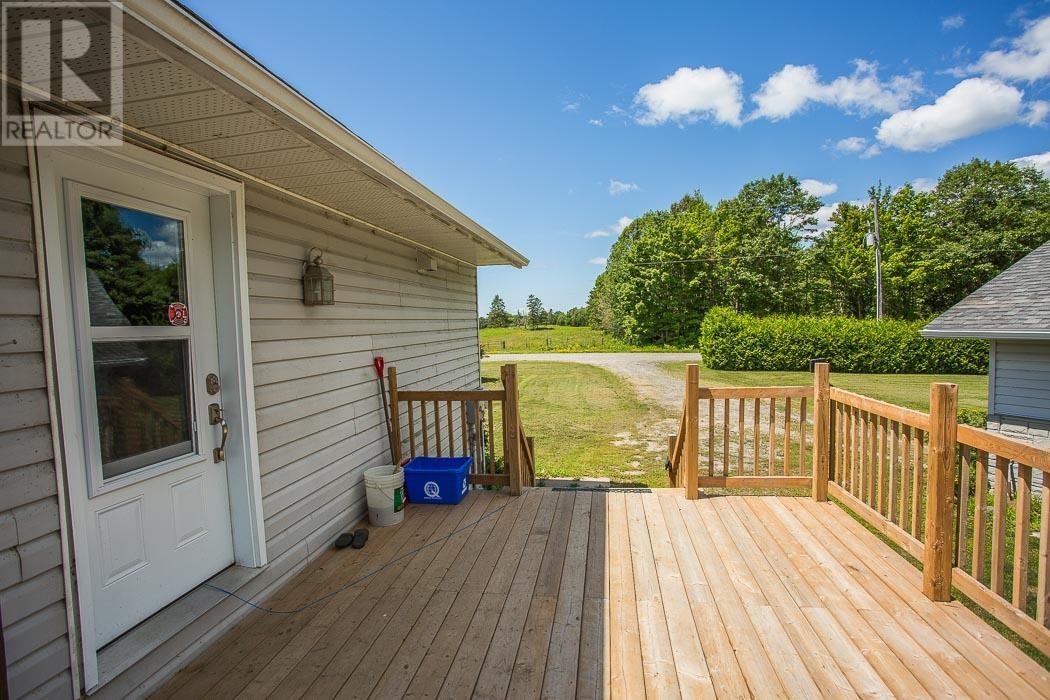 736 Pioneer Rd, Huron Shores, Ontario  P0R 1H0 - Photo 33 - SM251008